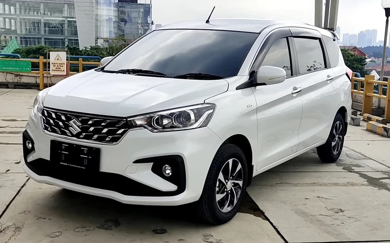 Maruti Ertiga Budget Cab Kashmir